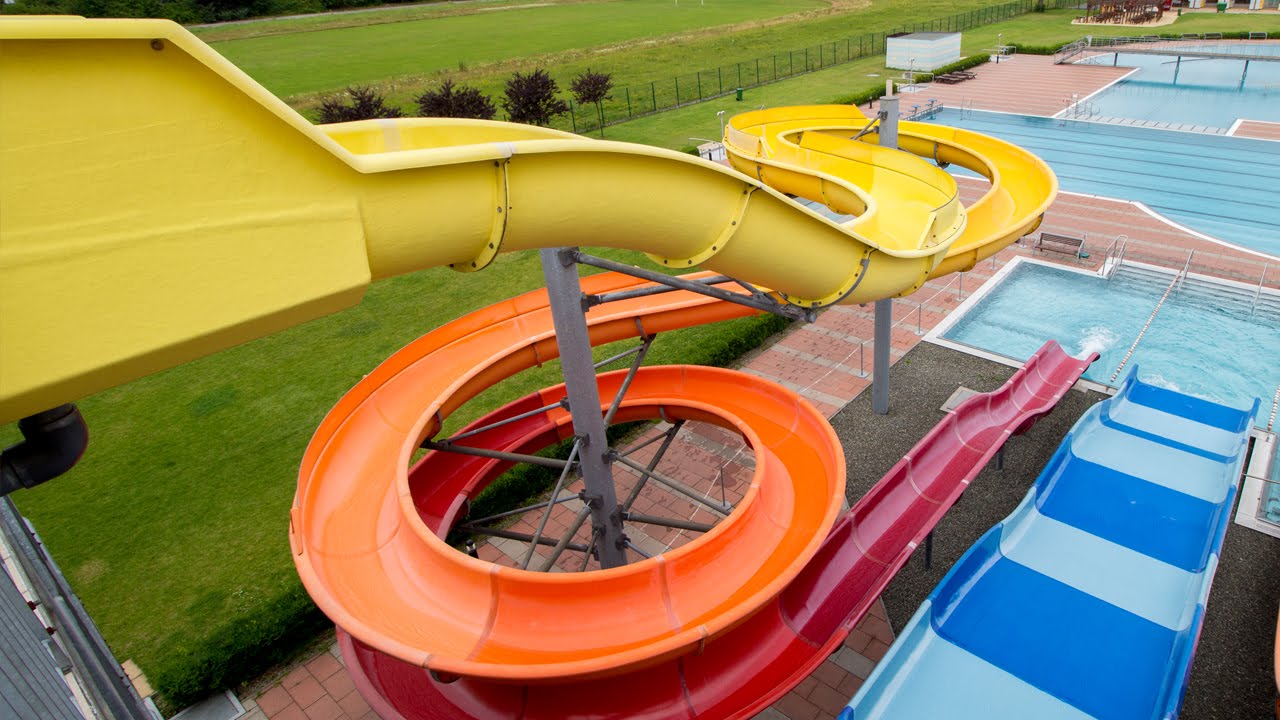 Vodn&iacute; are&aacute;l Ostrava - Wasserrutsche (Colorful Water Slide) Onride POV