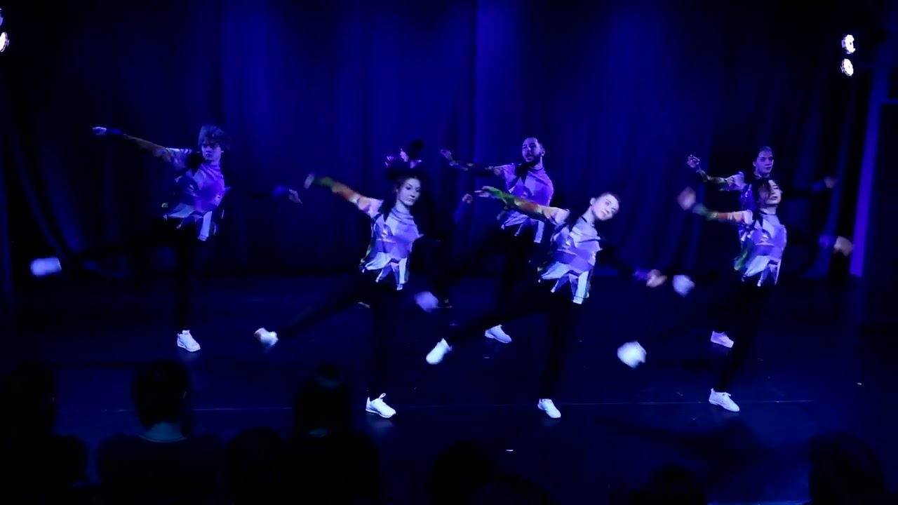 Маяковский  | Танцевальный перформанс