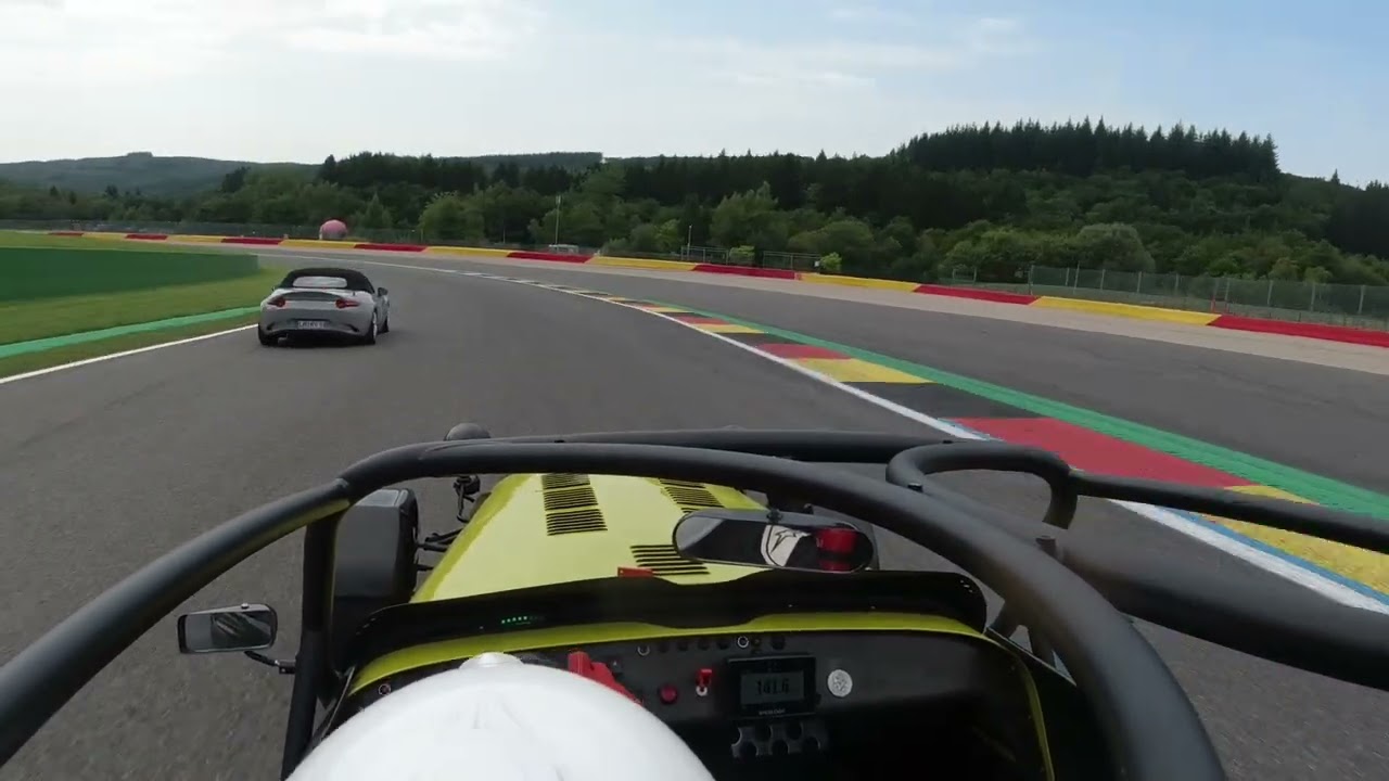 Spa Francorchamps Seven-IG Trackday mit dem Caterham SV 2.3 und viel Verkehr