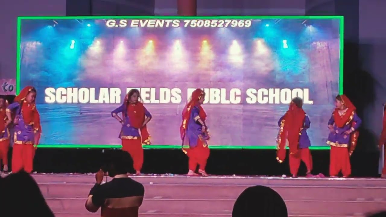DANCING PERFORMANCE PIHU