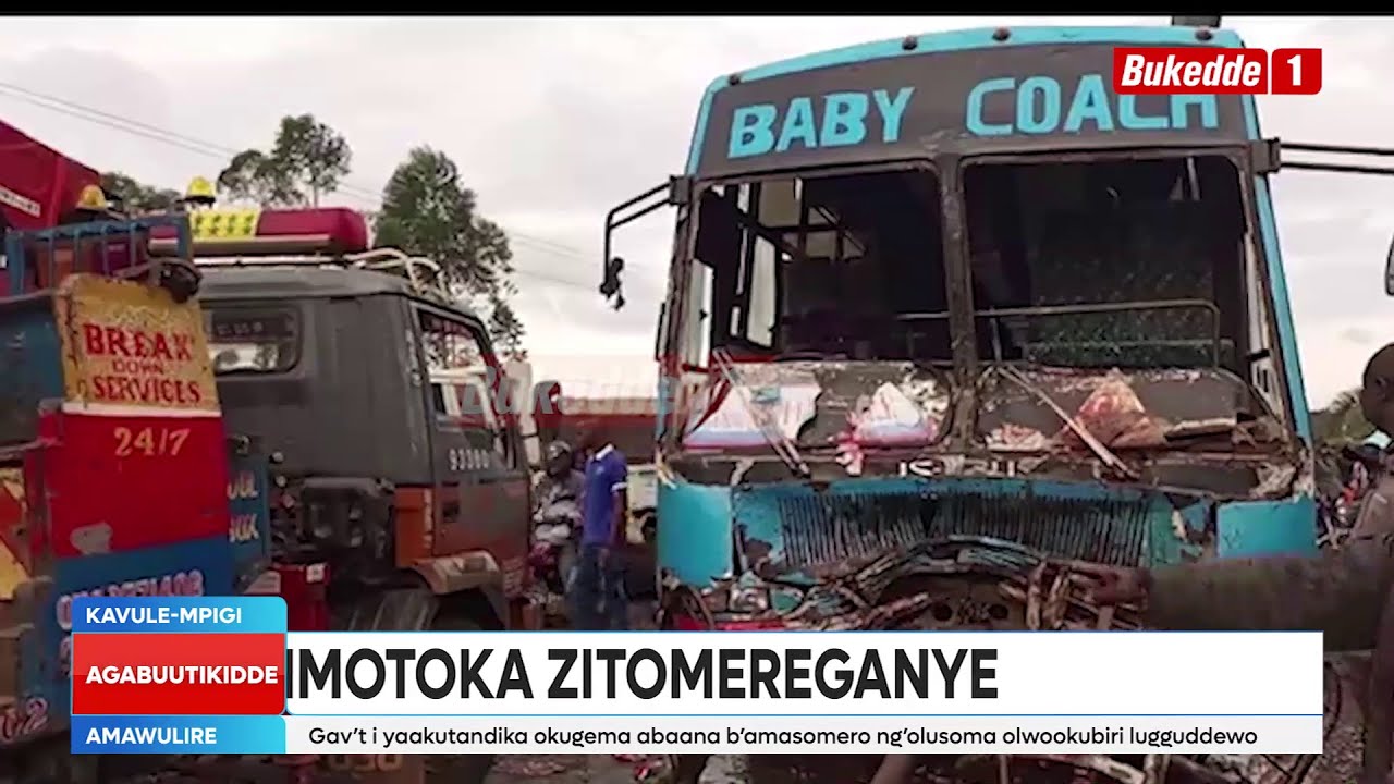 Agabuutikidde: Kabenje akalala kagudde, Emmotoka zitomeraganye omu omu akafiiriddemu.