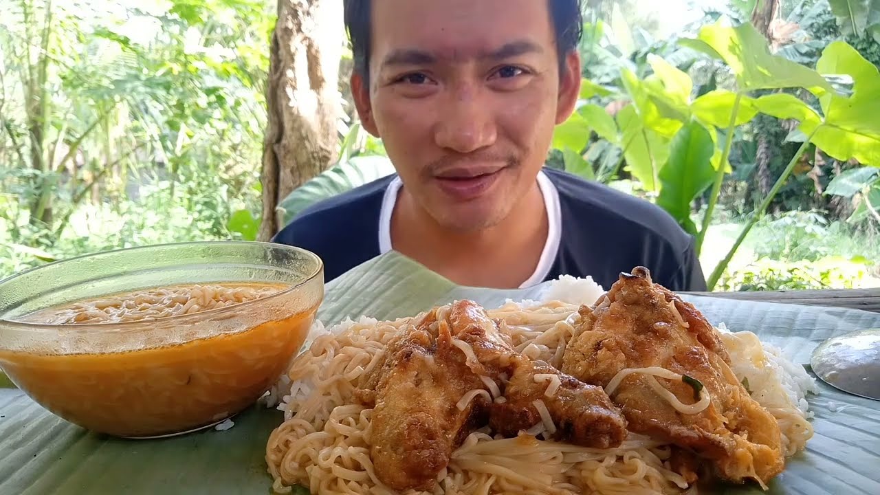 Pinasarap na Nissin ramen nilagyan ng Fried chicken MUKBANG
