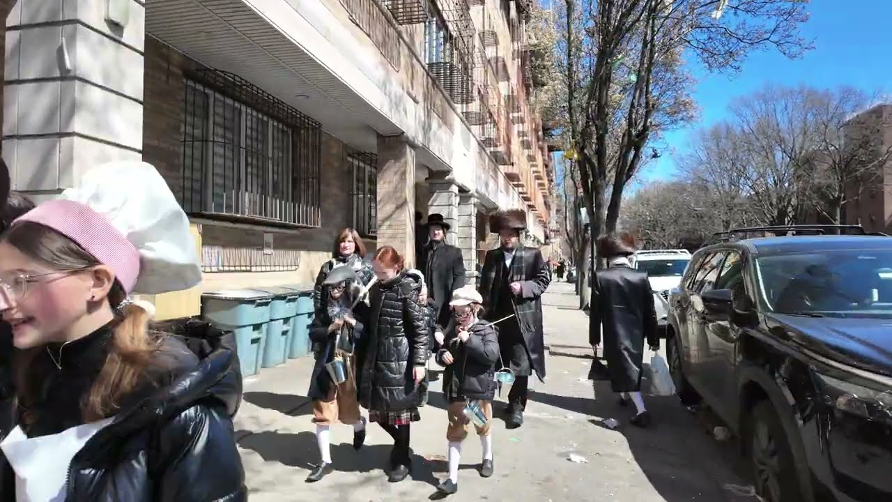 Williamsburg Brooklyn - PURIM (1/2)