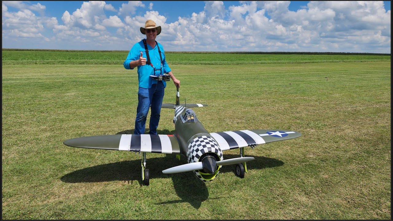 Giant P-47 Thunderbolt with Moki 250cc, 5 cylinder Radial engine in action (4K)