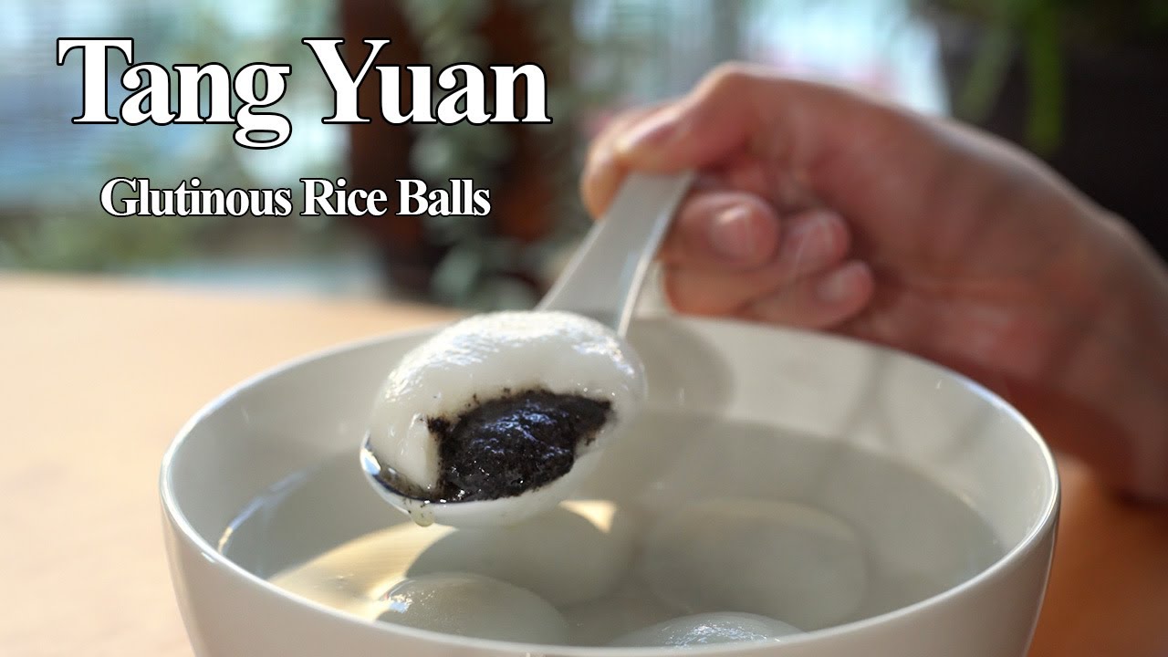 Tang Yuan (黑芝麻汤圆) | Chinese Glutinous Rice Balls with Black Sesame