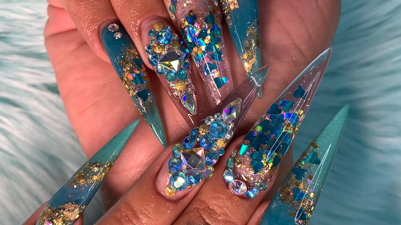 Teal & Gold | Nail forms | stiletto shape