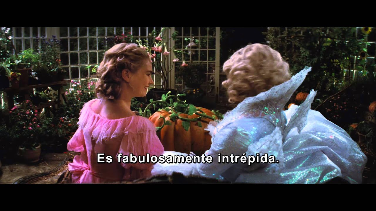 La Cenicienta: Helena Bonham Carter (El Hada Madrina)
