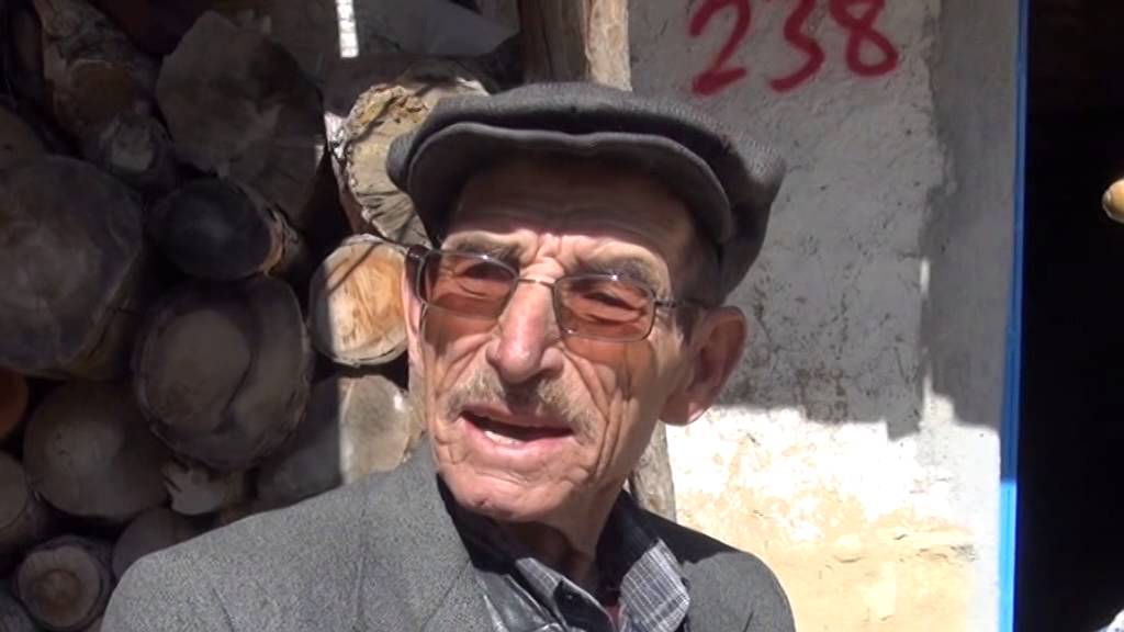 Aziziyeli Kabak Kemane Ustası Şükrü Acar'ın Hikayesi