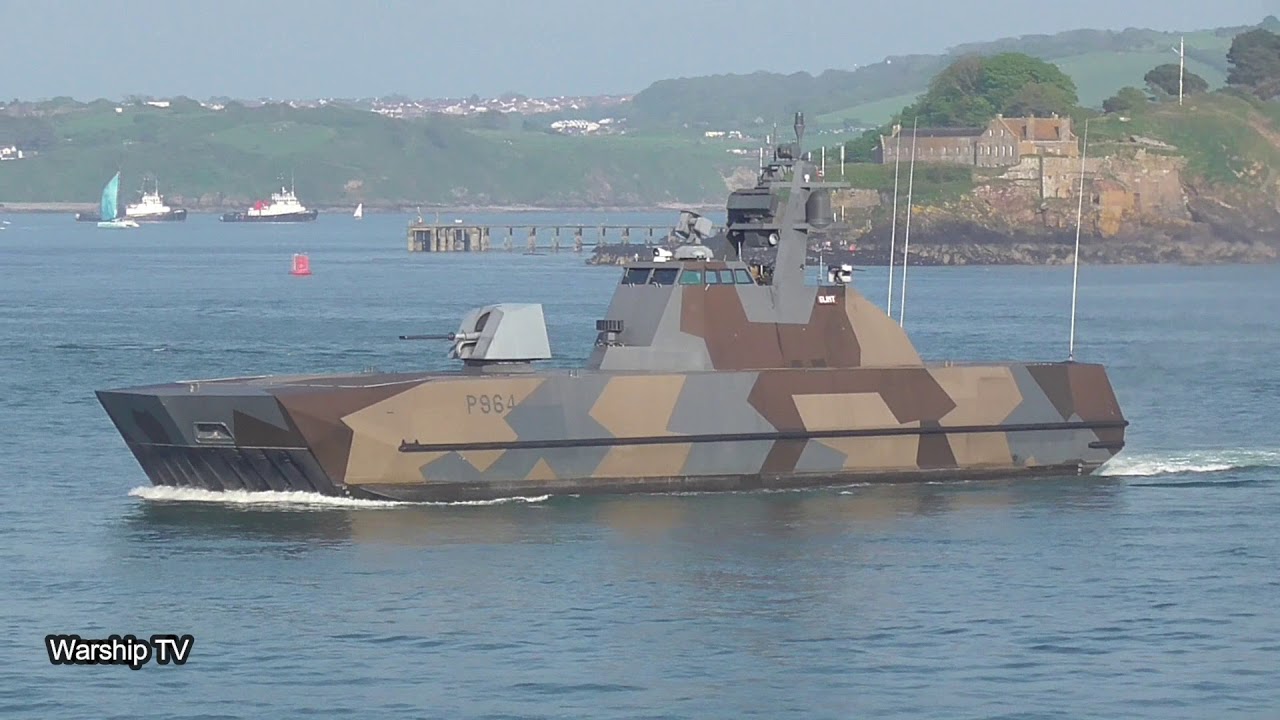 ROYAL NORWEGIAN NAVY HNoMS GLIMT P964 ENTERS DEVONPORT AT MOUNT EDGCUMBE - 7th May 2018