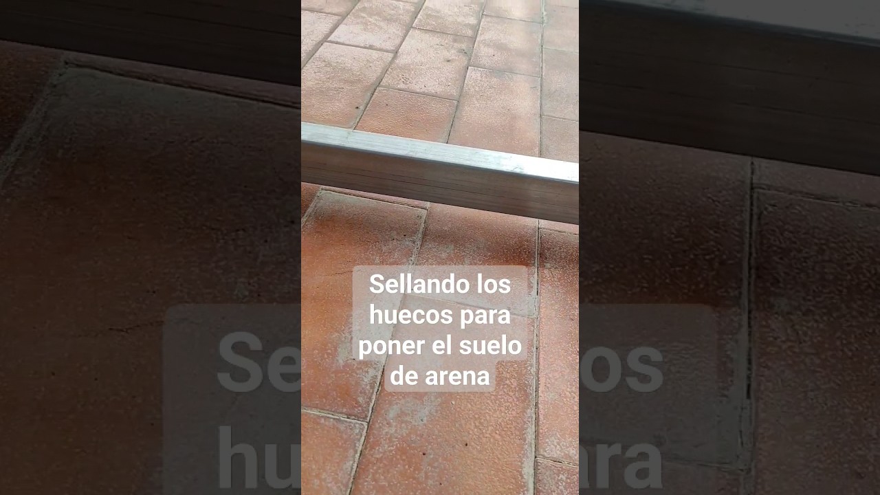 voladera exterior, sellando huecos para poner el suelo de arena