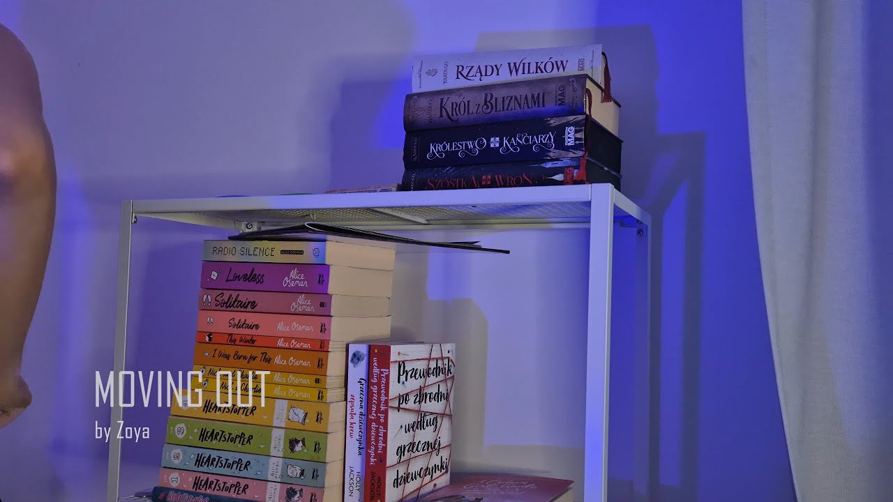 moving out - Zoya (short film)