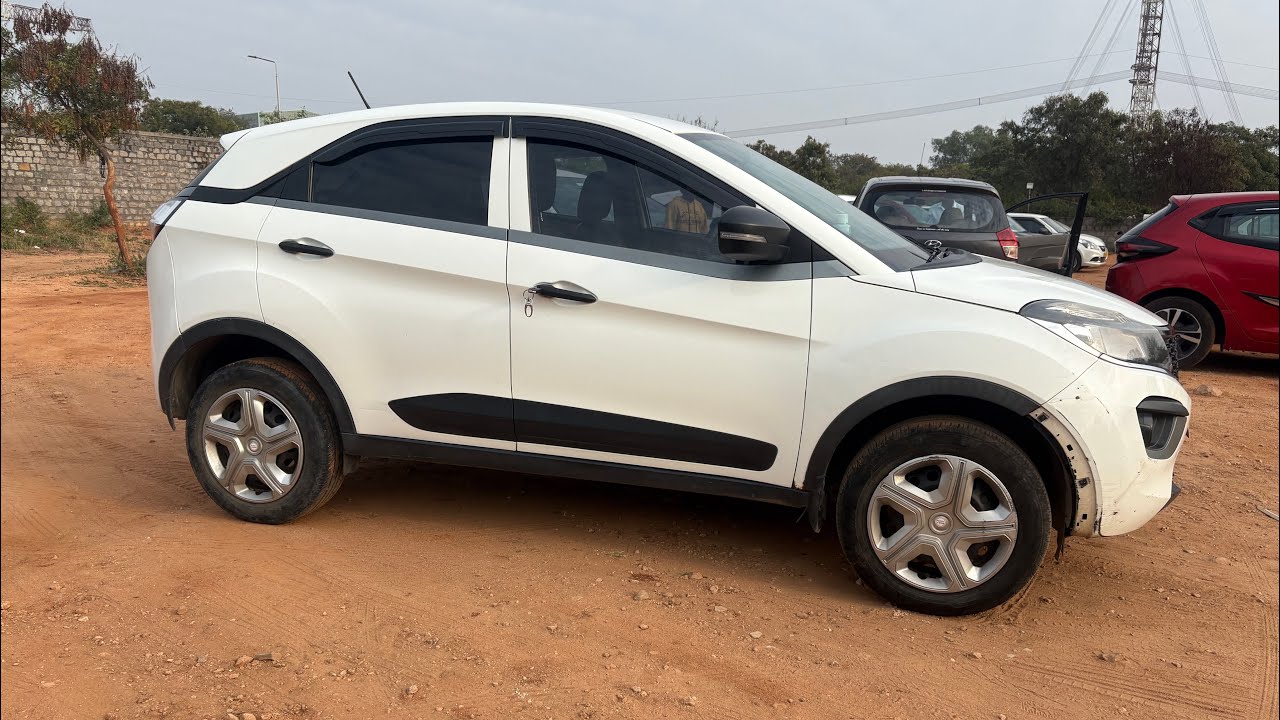 TATA NEXON XM 2018 DIESEL CAR // 7799237238,7799230430.