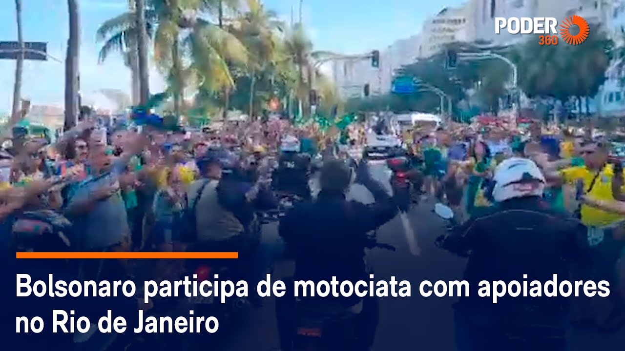 Bolsonaro participa de motociata com apoiadores no Rio de Janeiro