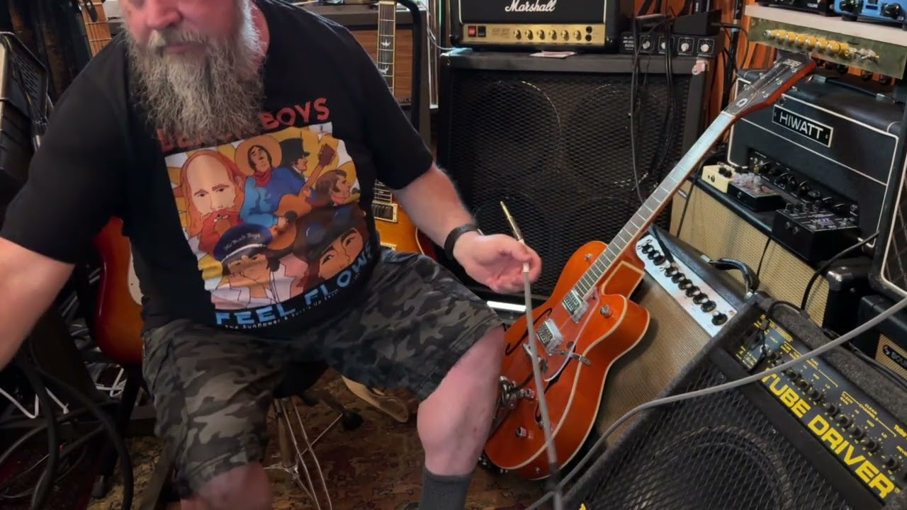 Gretsch TV Jones Classic vs. Dearmond Dynasonics