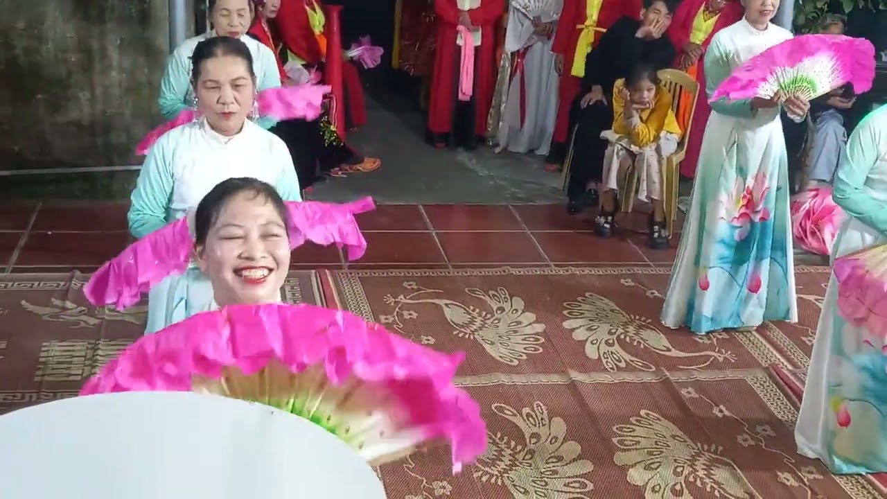 LỄ GIỖ TỔ HỌ TRẦN ĐĂNG XÃ VŨ ĐÔNG ĐOÀN NGHỆ THUẬT ĐÀO THỊ THANH HUYÊN BIỂU DIỄN