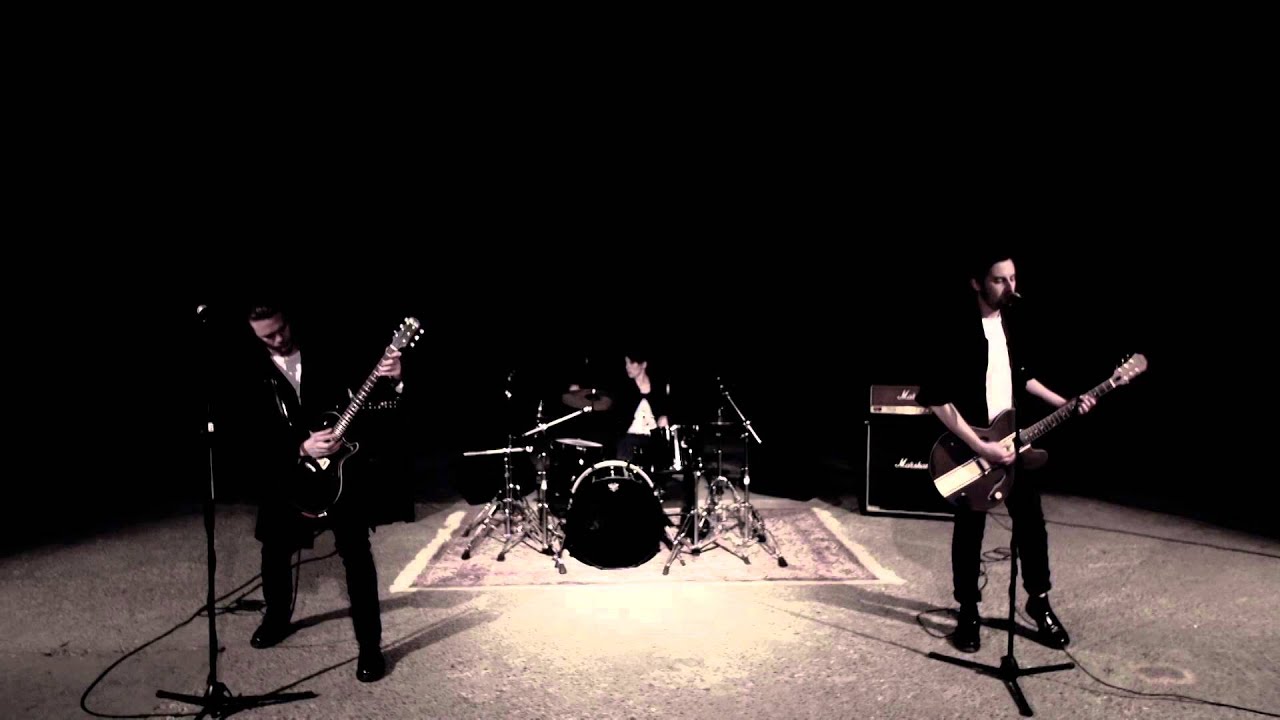 8kids - Alles l&ouml;st sich auf (Official Video) | Napalm Records