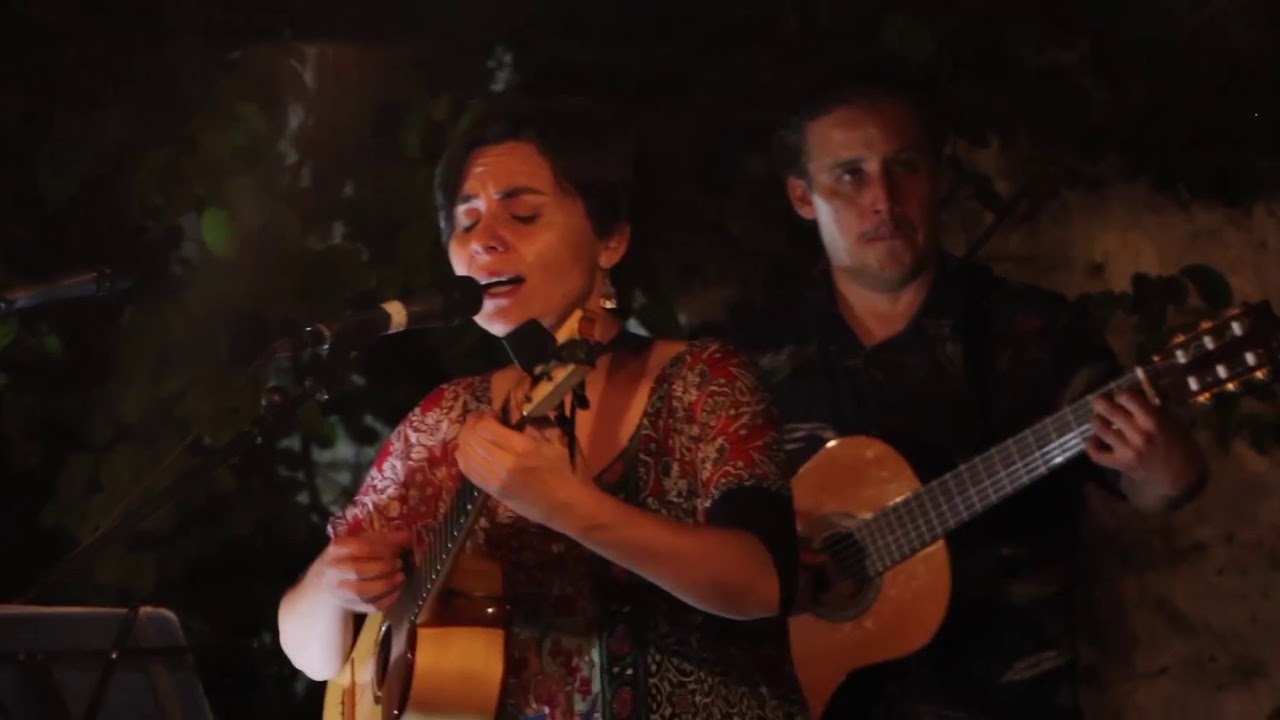Los Insobornables (ft- Elizabeth Morris & César Gómez)