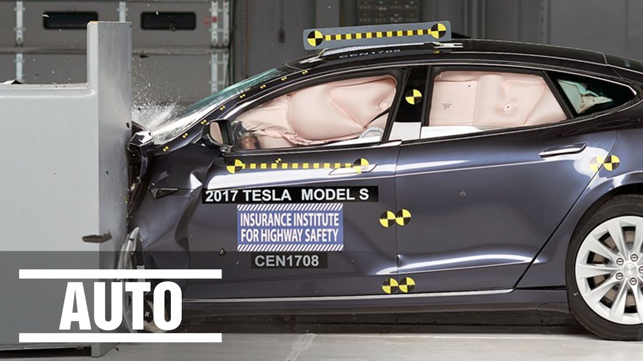 Elektro-Auto Tesla versagt im Crashtest
