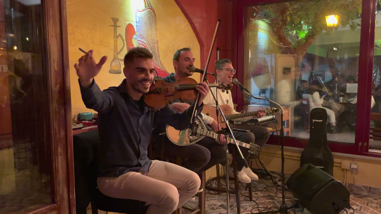 Παπιστάνοι - Χίλια καλώς ορίσατε Live