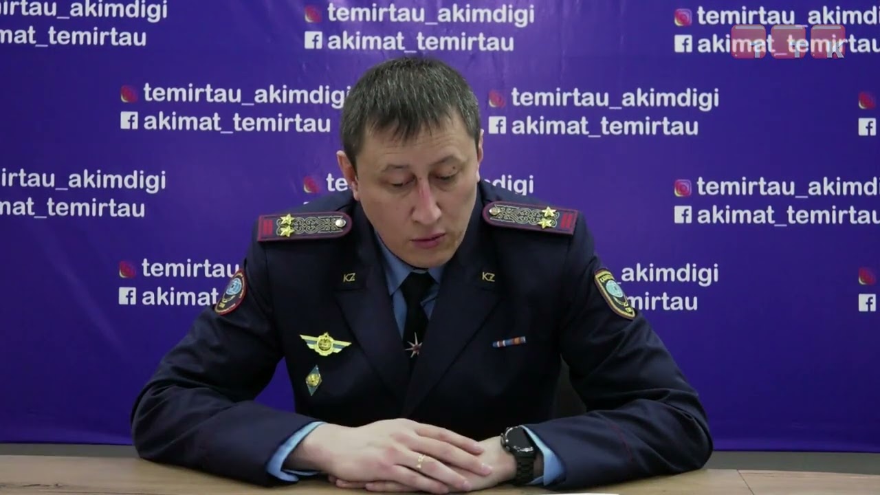 Спасатели Темиртау спасли двух школьников, вышедших на тонкий лед
