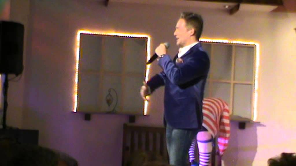 Christoff :  ai ai kapitein met Yves Segers