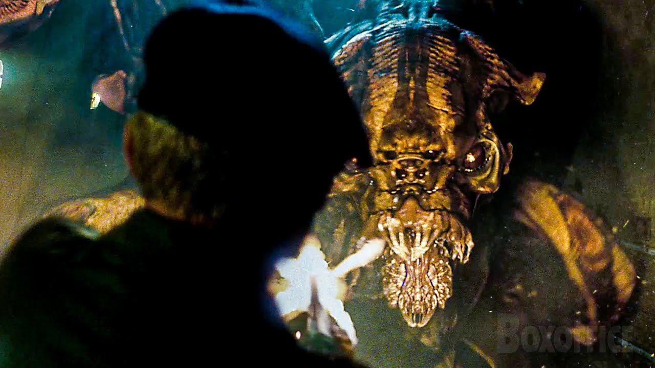 De soldados dos EUA a lanche de monstro rapidinho | Super 8 | Clipe