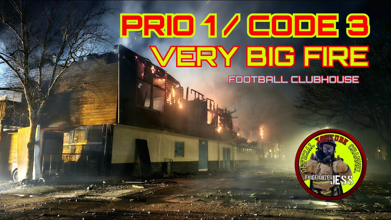 PRIO 1 (Code 3) zeer grote brand, clubhuis voetbal vereniging Brandweer Amsterdam | FireFighter Jess