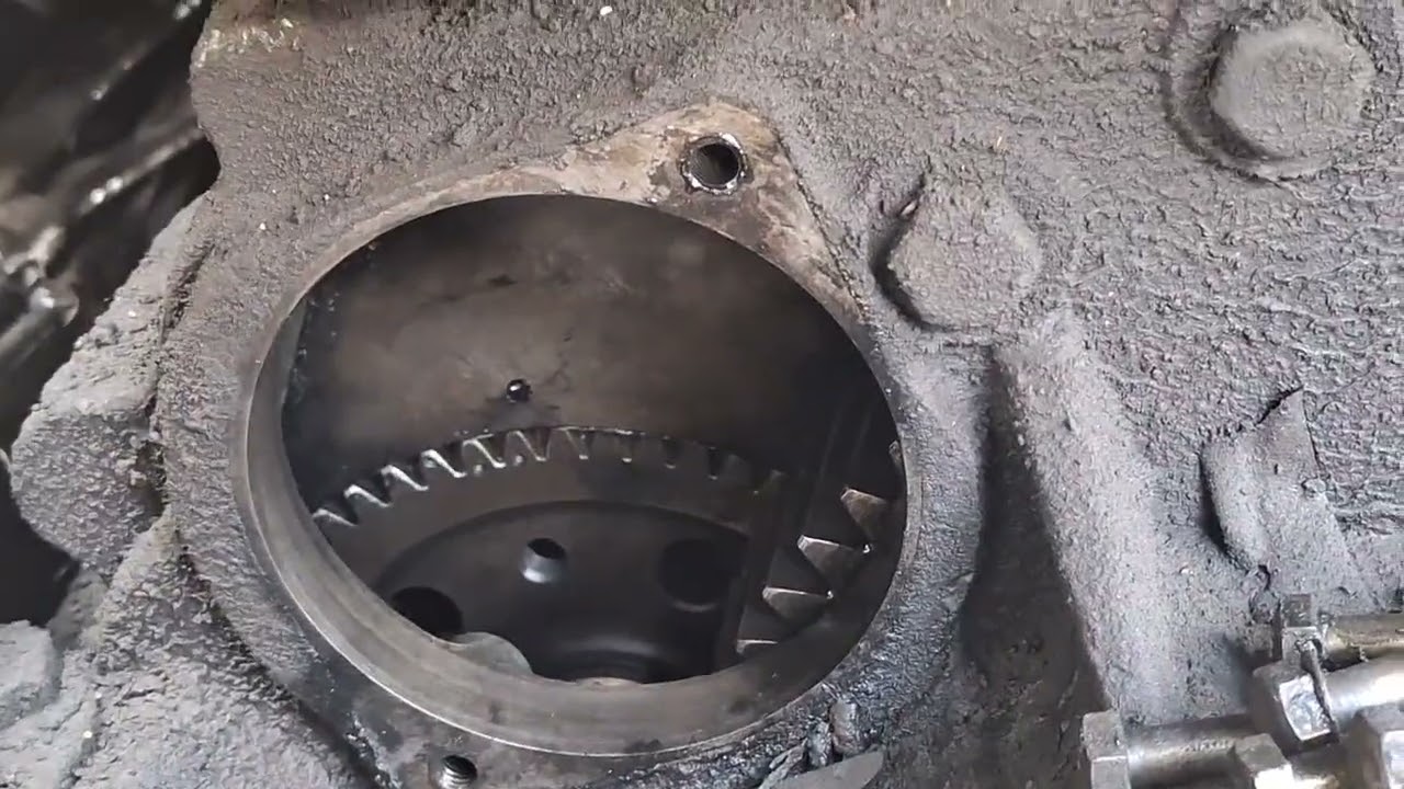 How to replace of enjiction pump and settings timing mark howo D12 engine