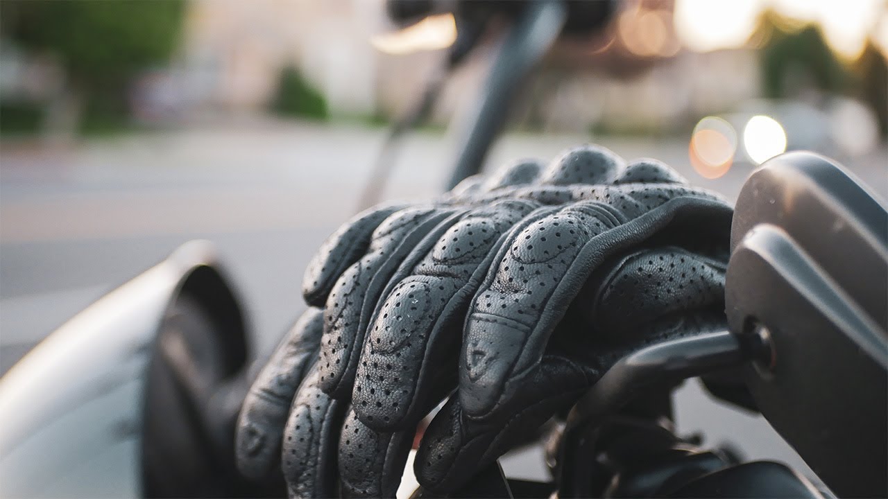 Picking Up New Motorcycle Gloves | REV'IT! FLY 3