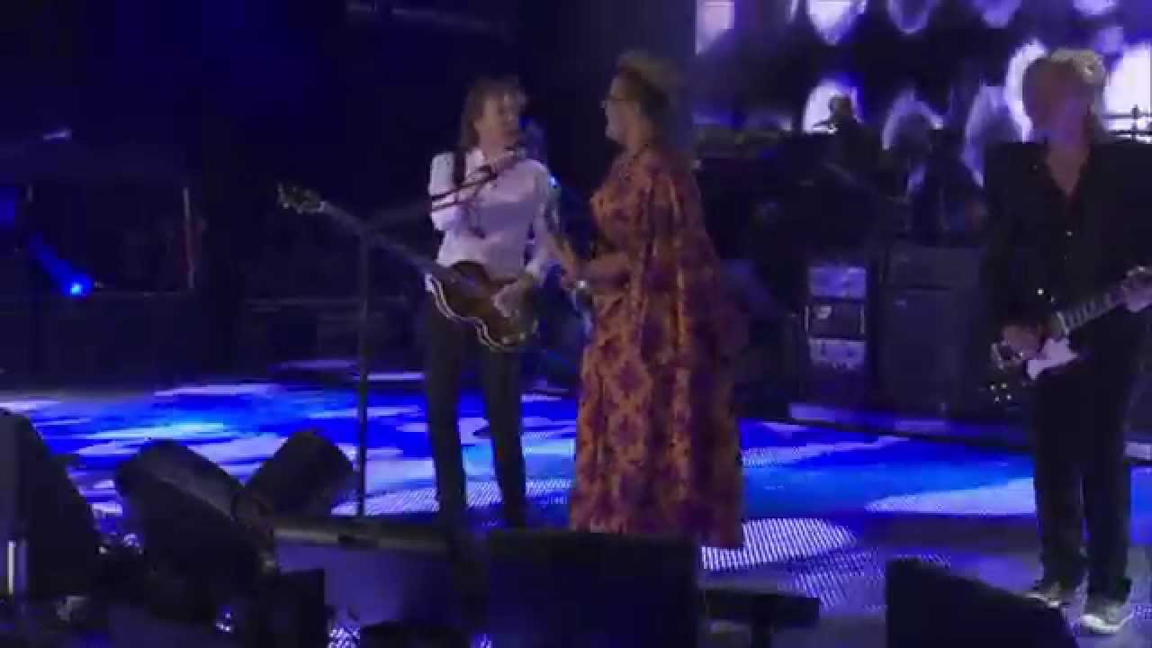 Paul McCartney 'Get Back' (with Brittany Howard from Lollapalooza 2015)