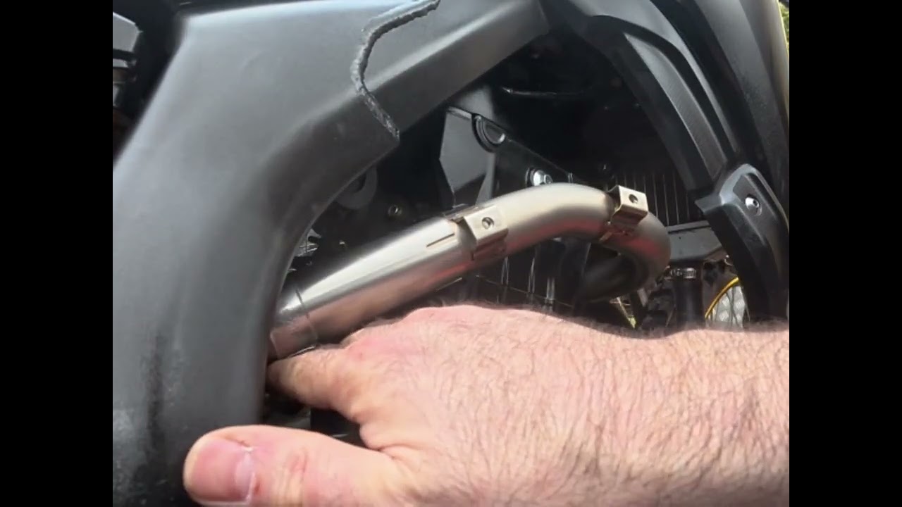 Scorpion end can link pipe and uncle wangs header pipe installation Voge 300 rally #voge300rally 