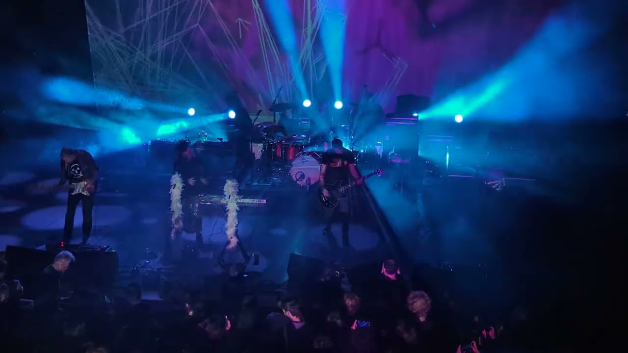 Slowdive - Star Roving @ The Riviera Theater Chicago 10 03 23