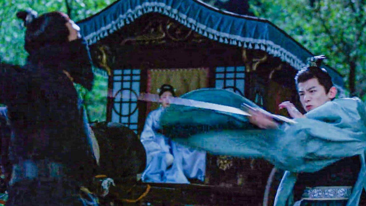 霸道少爺一刀擊飛刺客，下秒卻暈倒在灰姑娘懷中，灰姑娘瞬間淚崩！