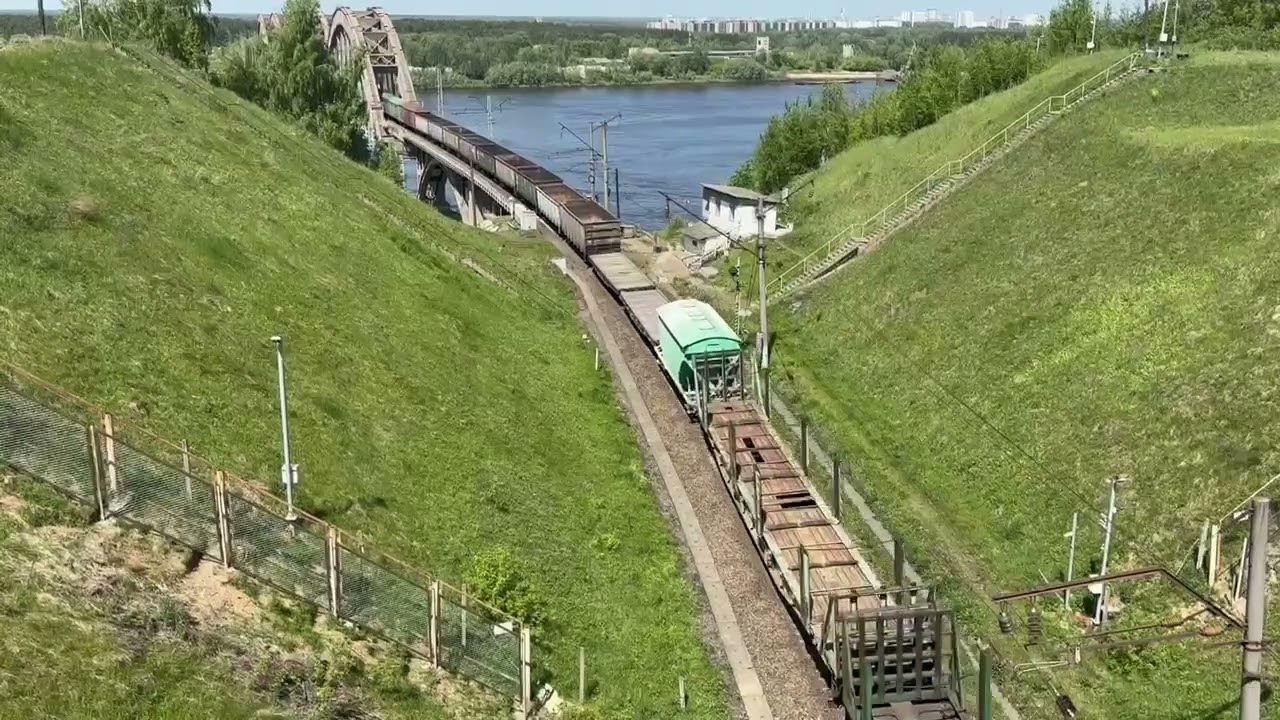 Электровоз ВЛ80С-2049 С Грузовым Поездом Следует По Перегону Разъезд 9 км - Окская
