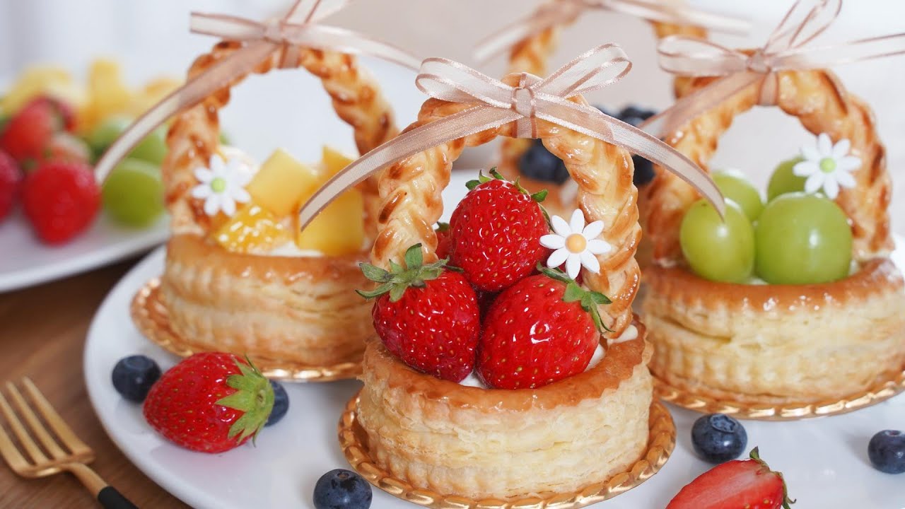 Он выглядит мило, его легко приготовить и он фантастически вкусный~🎊 / Рецепт мини-фруктового пирога