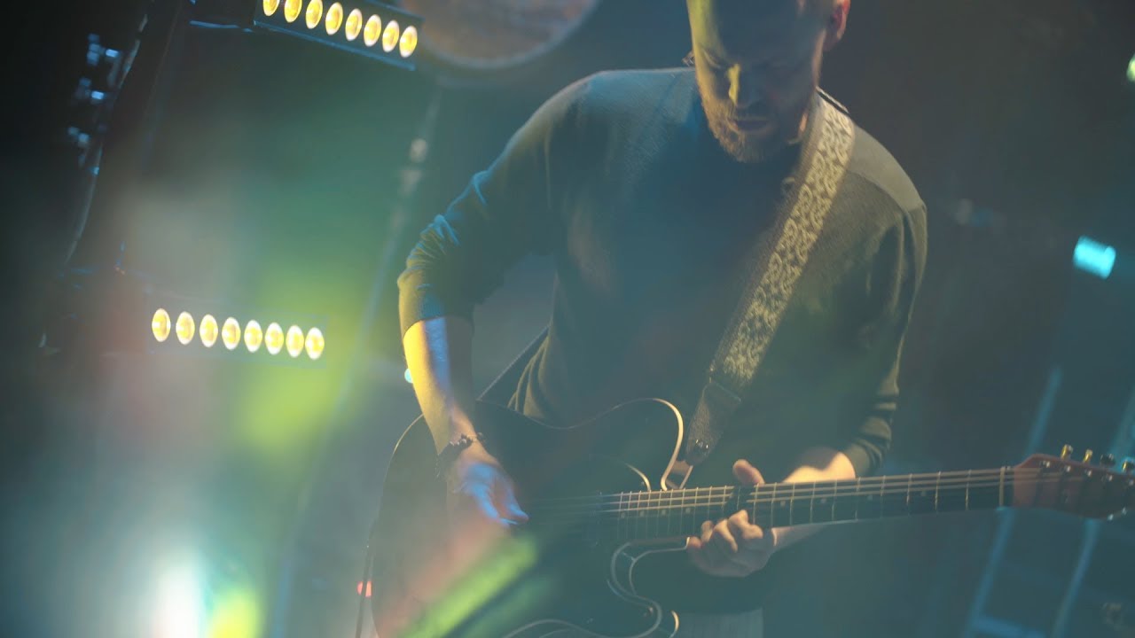 Sisters On Wire - Your Eyes (Live At Tamsta Club)