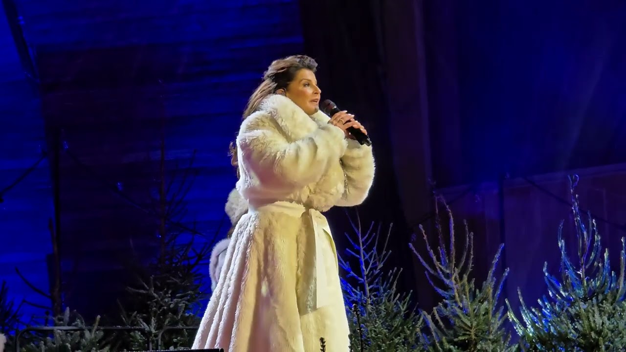 Carola Häggkvist - O Come, all ye Faithful (Carolas Jul på Skansen)