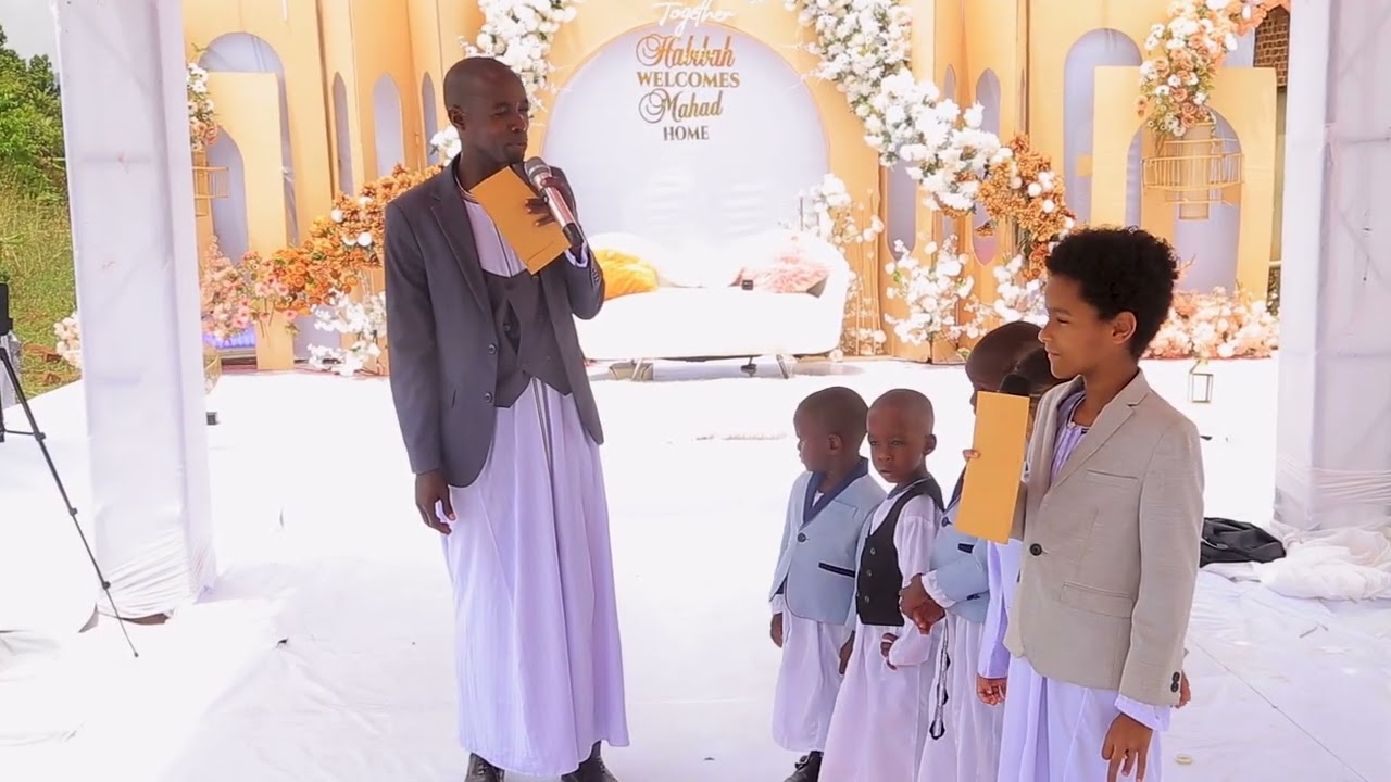 SEE HOW THE MIC ENTERTAINS PEOPLE, Entertainment #arewa #PopCulture #Trending #Viral#film #Fun#