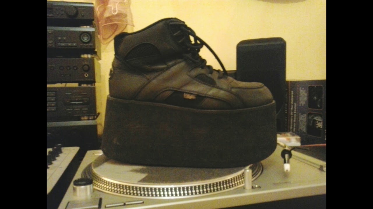 Lancinhouse @ Number One Sala 2 aprile 97 diretta 87 5 fm by Dilvo