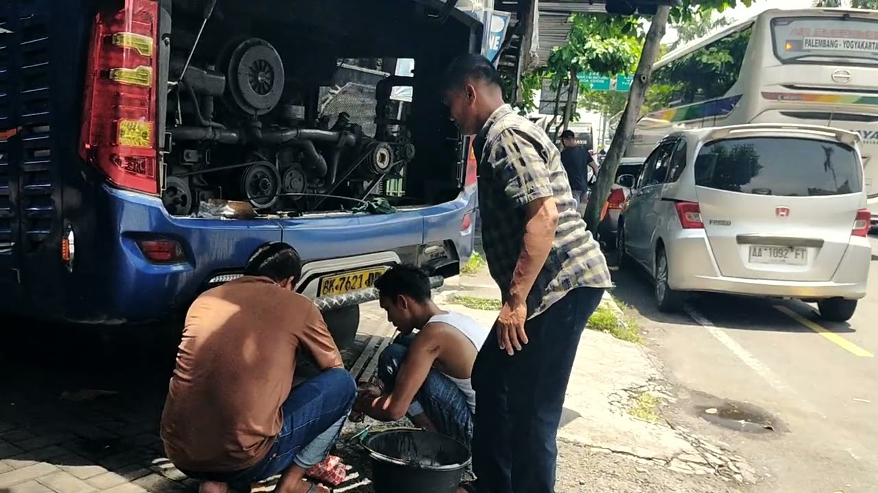 AYAK AYAK WAE ‼️PAS MAU BERANGKAT MASTER BRAKE KUMAT ‼️BUS ALS 311 MOLOR PEMBERANGKATAN 