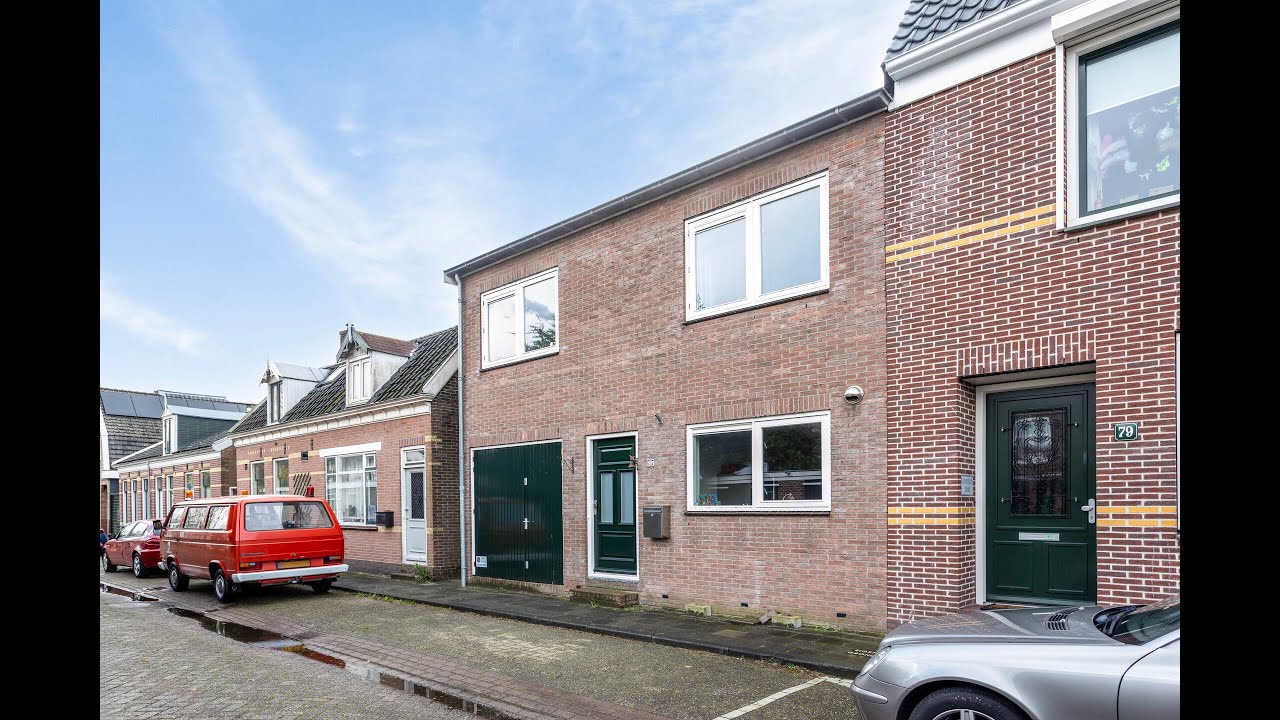 Jan de Wittestraat 77 Koog aan de Zaan. Een zeer comfortabele en hoogwaardig afgewerkte woning.