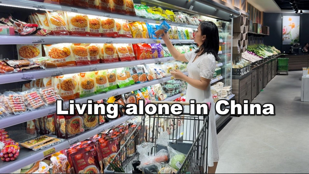 What Life Costs in China 🇨🇳 | Local Market Grocery Shopping & Friday Night Alone