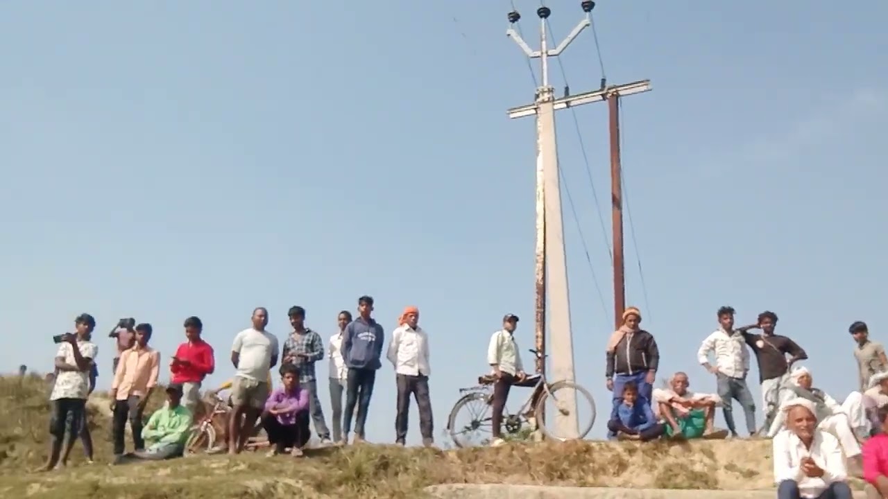 February 7, 2026 Chaliye dekhiae Ek Ajooba song Nadi mein khabarilal ka video Ajooba