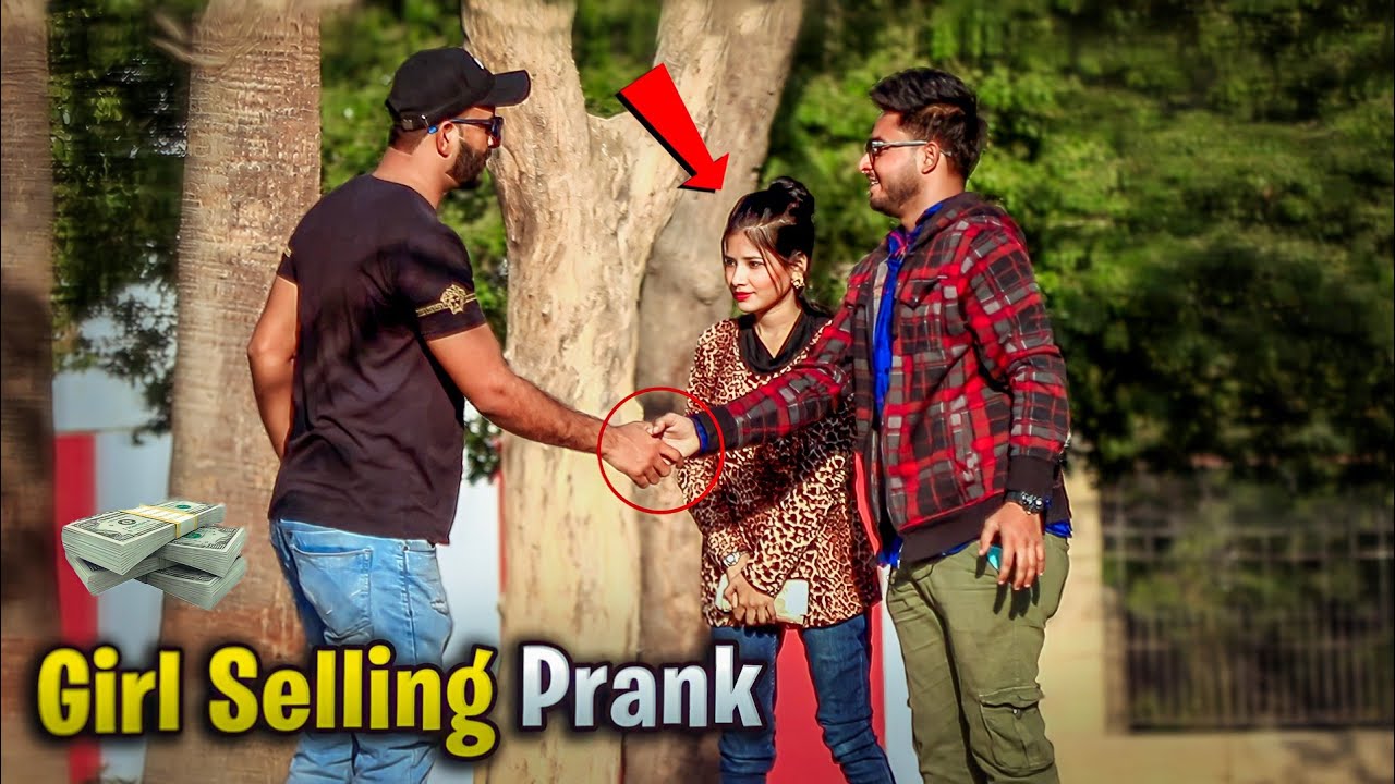 Girl Selling Prank | Prank in Pakistan | Zaid Chulbula