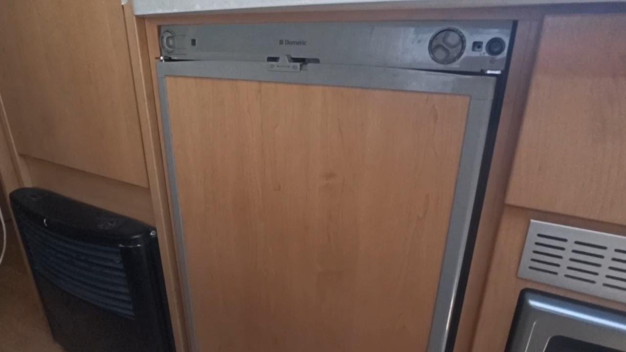 Автомобильный газовый холодильник Dometic RM7290. Ремонт и обслуживание (отчёт).
