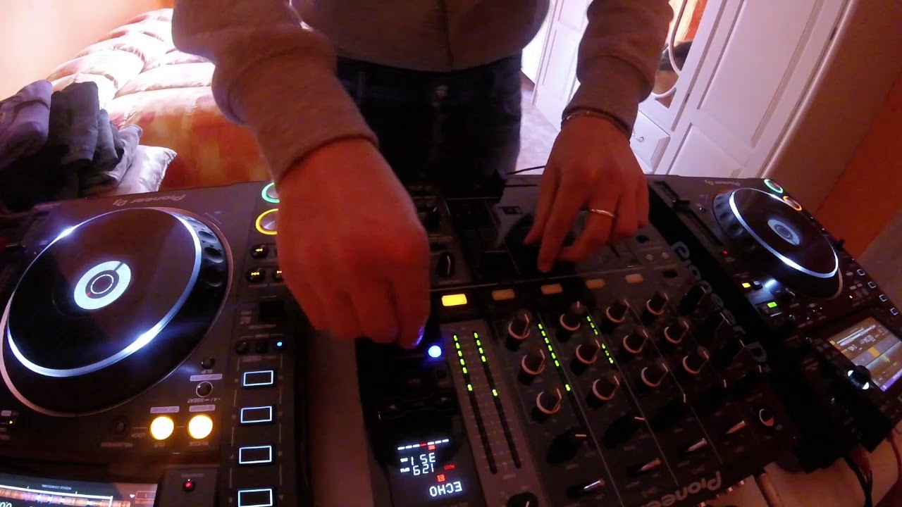 CDJ 2000 NXS2 Pioneerdj  Niza performance music