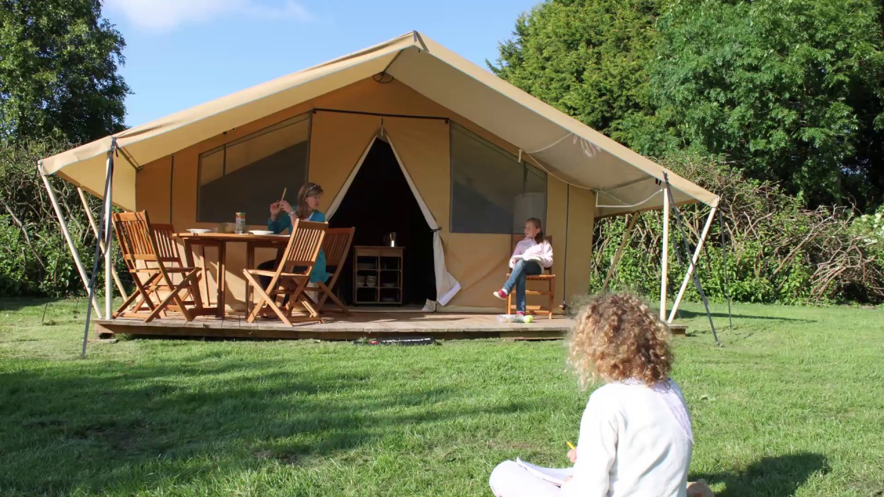 French Campsites - Ch&acirc;teau de Martragny near Bayeux, Normandy