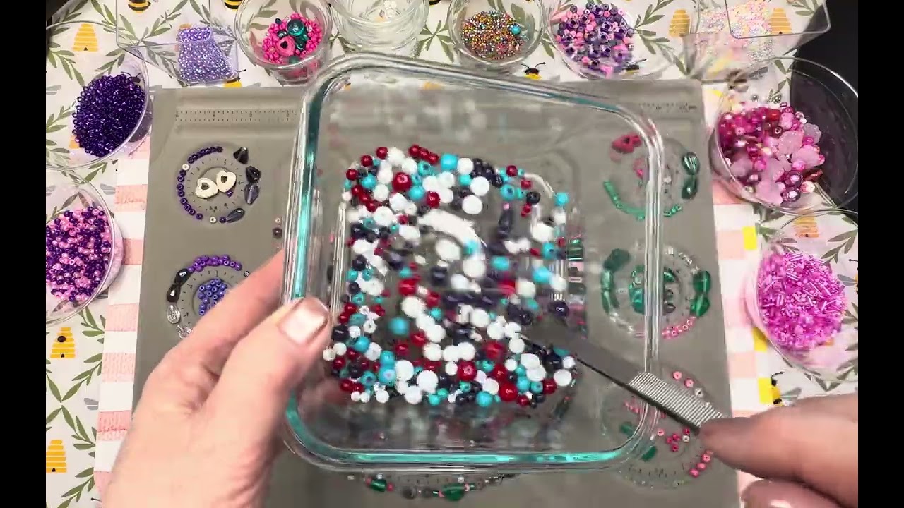 ASMR - Soothing Sounds of Beads Sort