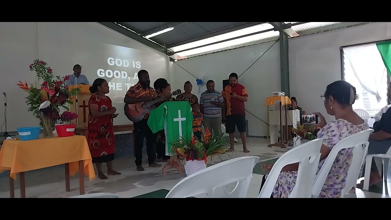 Insait lo u em laif blo mi worship 🙌 song presented at Tabubil United Church.