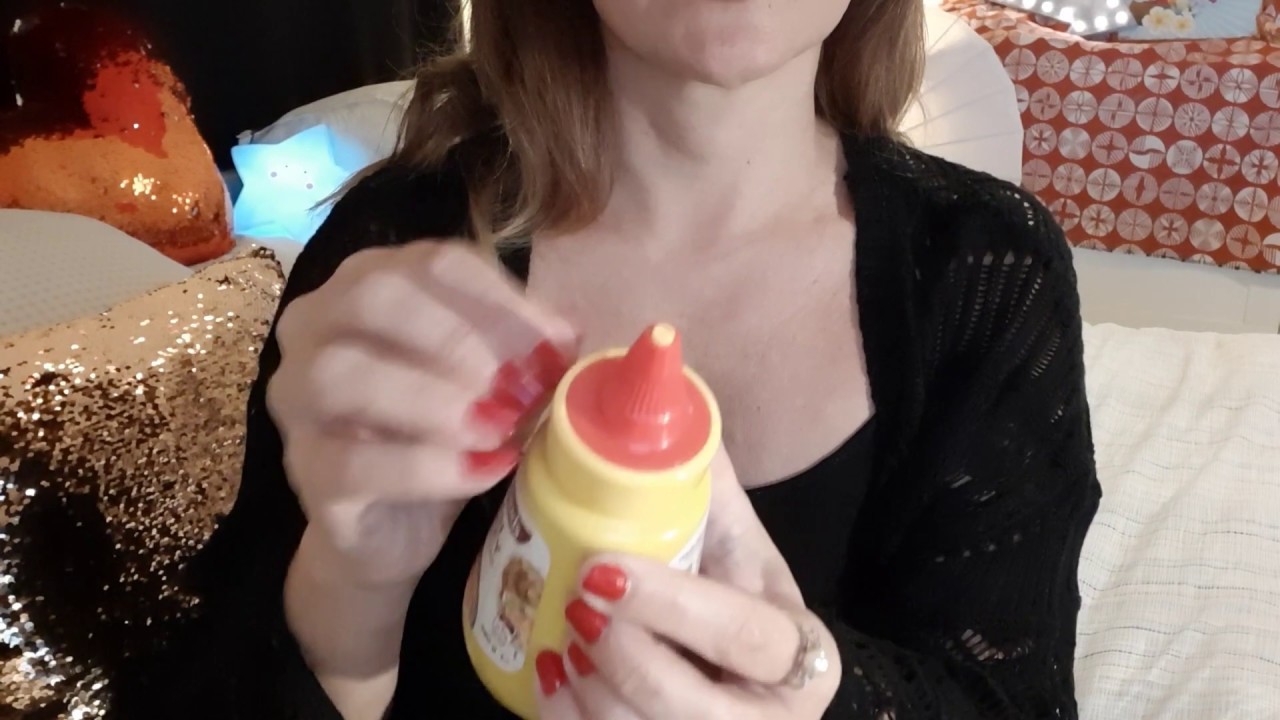 ASMR tapping on some grocery from the kitchen 😋 Scratching, rubbing, NO TALKING